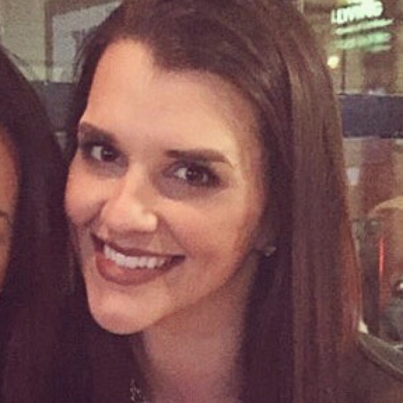 Meet your Posher, Deborah - Picture 1 of 1